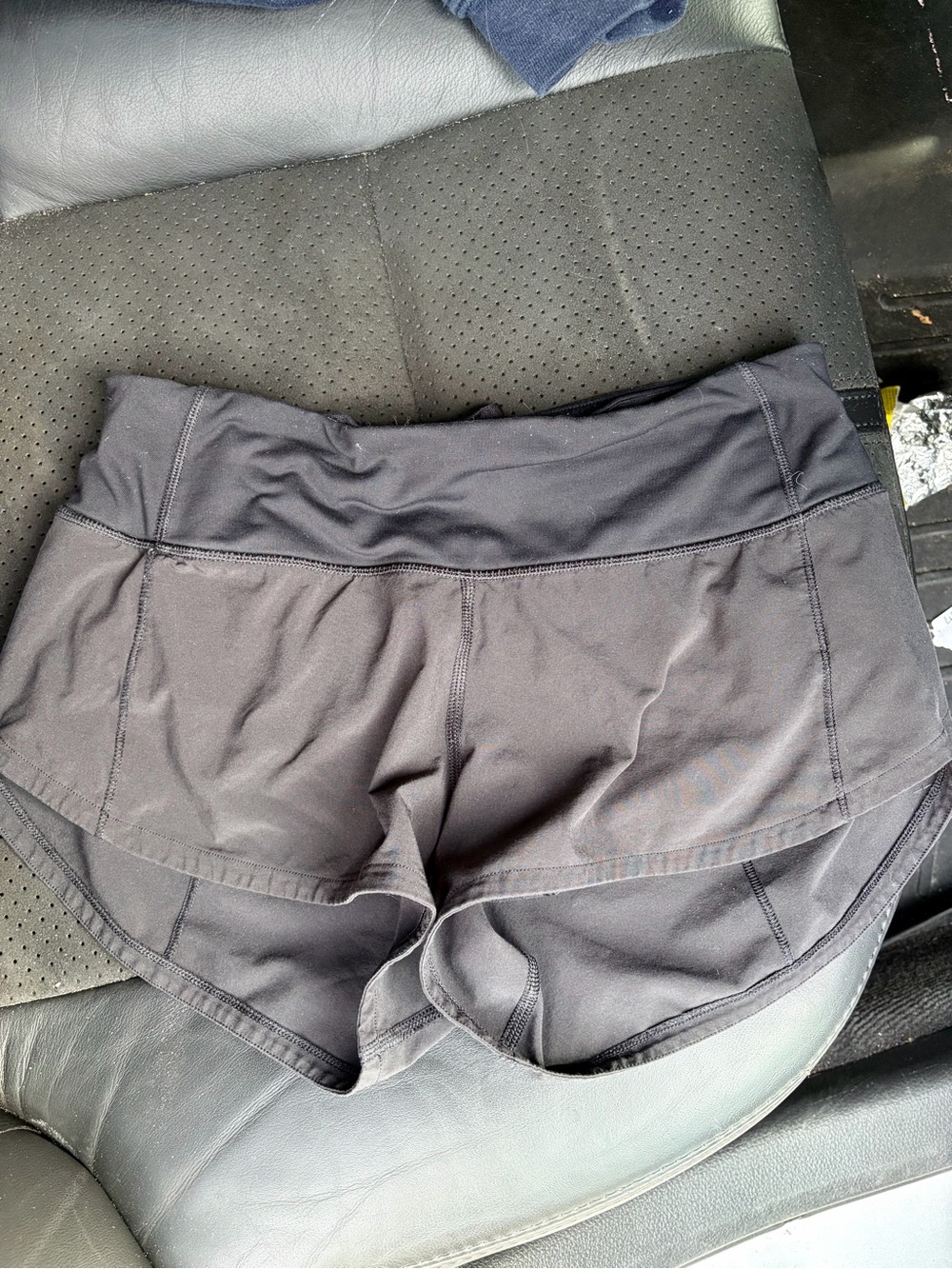 Women's Lulu lululemon black speed ups shorts size zero